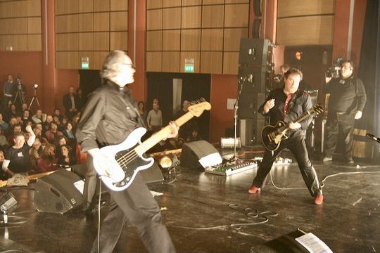 Dal vivo · Teatro Remondini, Bassano (VI) · 24 feb