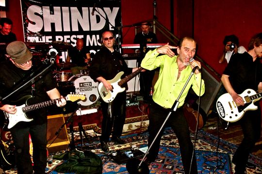 Showcase · Shindy Club, Bassano (VI) · 19 dic