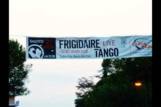 Striscione · Villa Benzi, Caerano San Marco (TV) · 21 mag